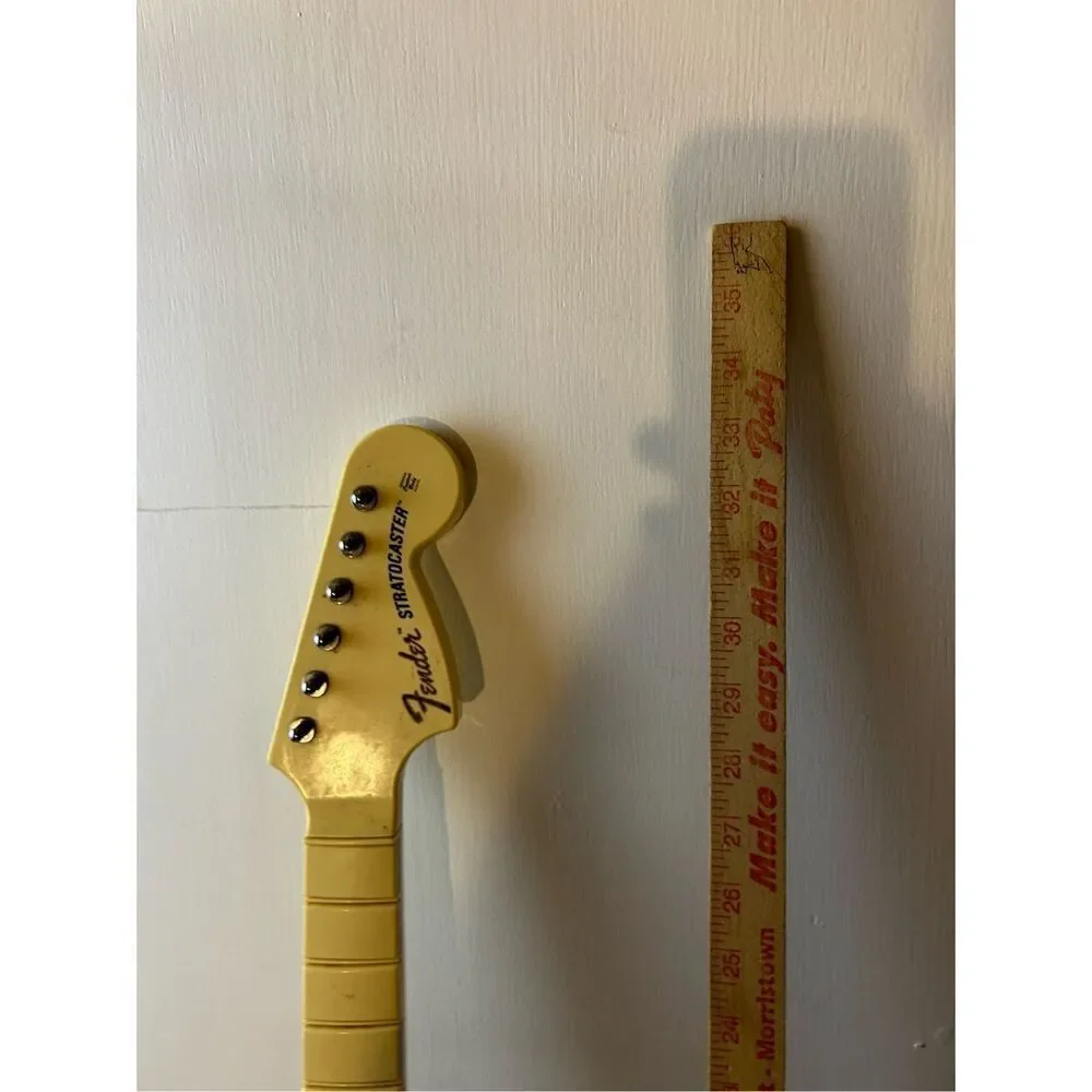 Rockband Fender Stratocaster harmonix model 19091‎ 2005 guitar replacement